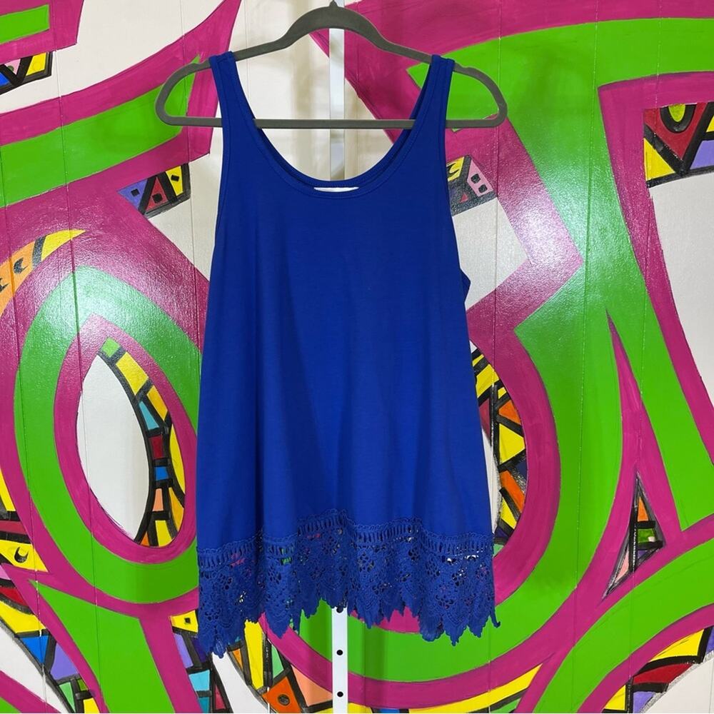 XiaoMaAnJi, Blue Tank Top with Crochet Lace Hem. Size 1X. Pristine condition!